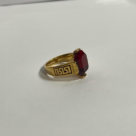 Stainless steel red ring - Picture 4 of 4